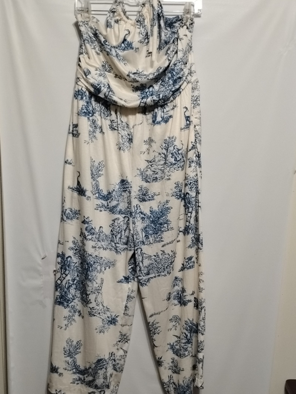 Cupshe Cider Toile De Jouy‎ Halter Neck Jumpsuit